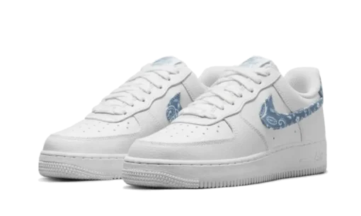 Essential White Worn Blue Paisley - immagine 2